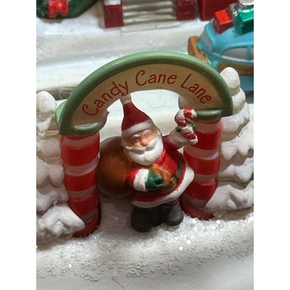 2007 Candy Cane Lane (Candy Cane Lane) Hallmark Keepsake Christmas Tree - Picture 13 of 15